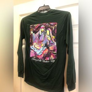 NWOT- “Glory to the New Born King” Nativity Long Sleeve Tee in Size Small